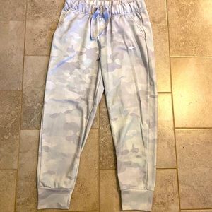 Nike white & grey camo sweatpants